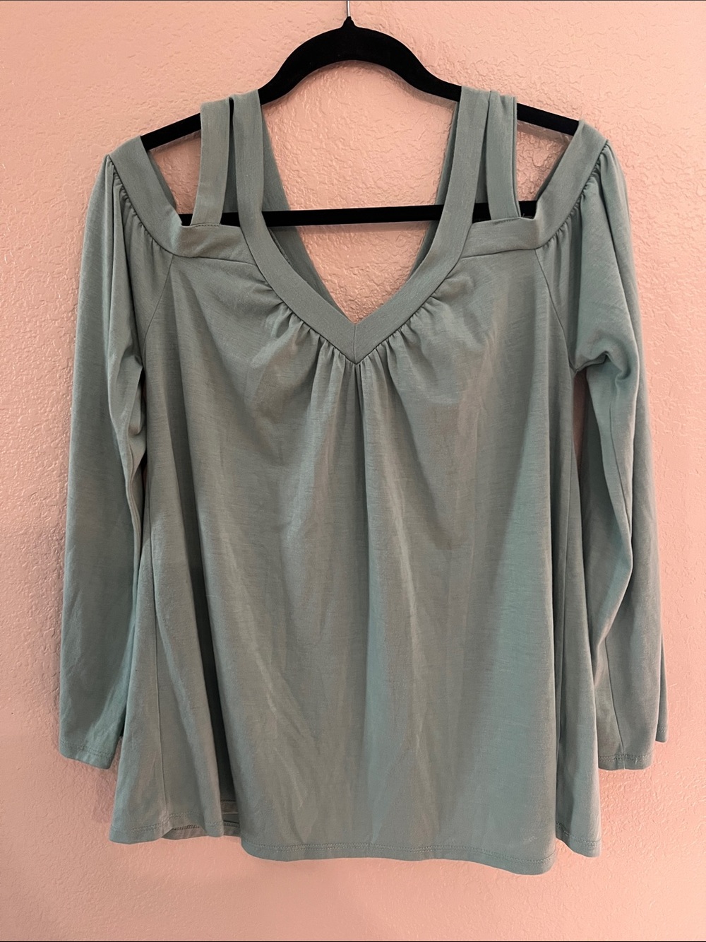 Wrangler Teal/Green Cold-Shoulder V-Neck Long Sleeve Top